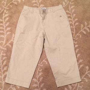 Columbia size 12 tan capris